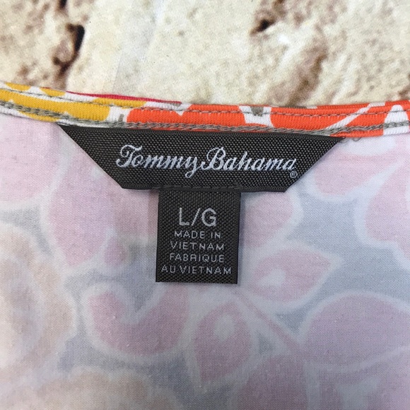 SOLD! Tommy Bahama V-neck sleeveless top - EUC - Picture 4 of 5